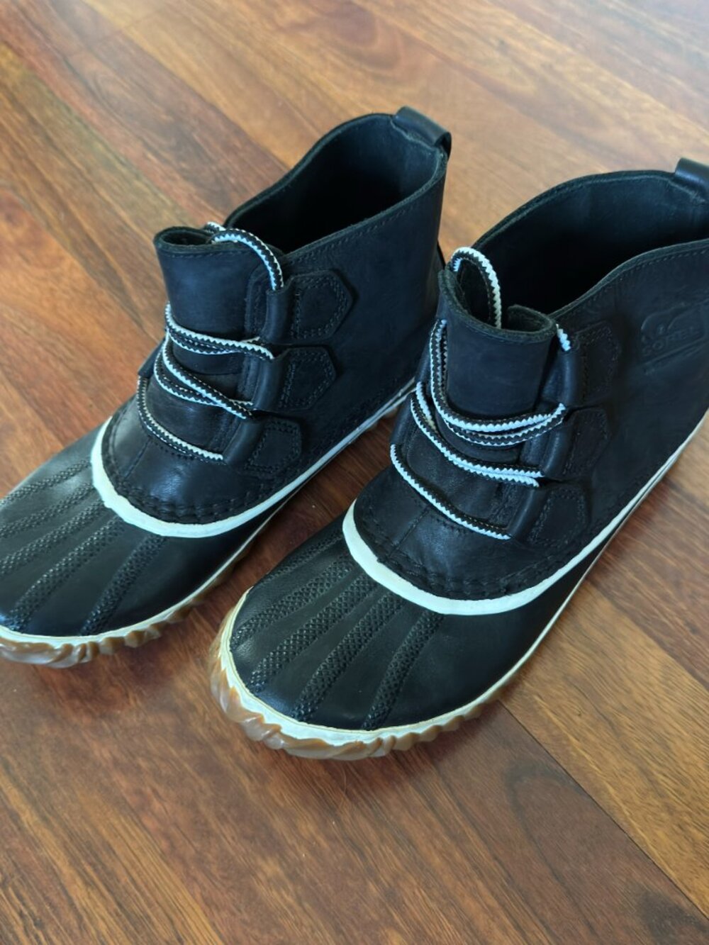 Sorel Out N About Boots Womens 6.5 Black Leather Waterproof Duck Ankle Rain